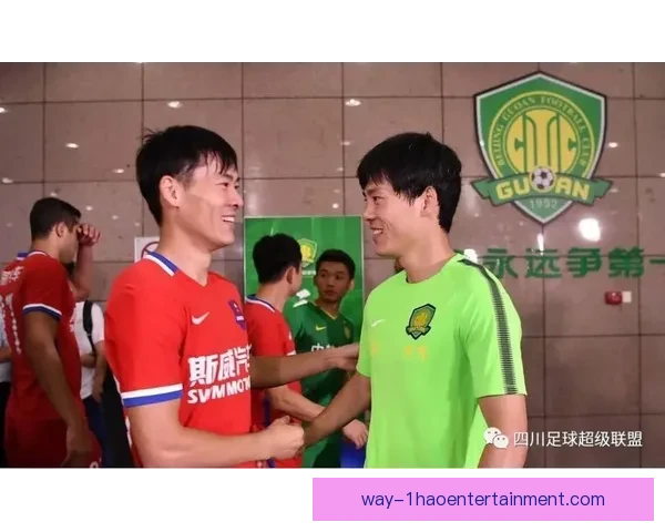 今日足球头条简报：最新赛事动态与转会消息一览 2131至2200条精彩内容汇总