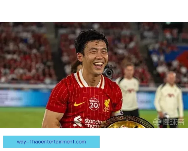 利物浦正式签下远藤航加强中场实力震撼球迷